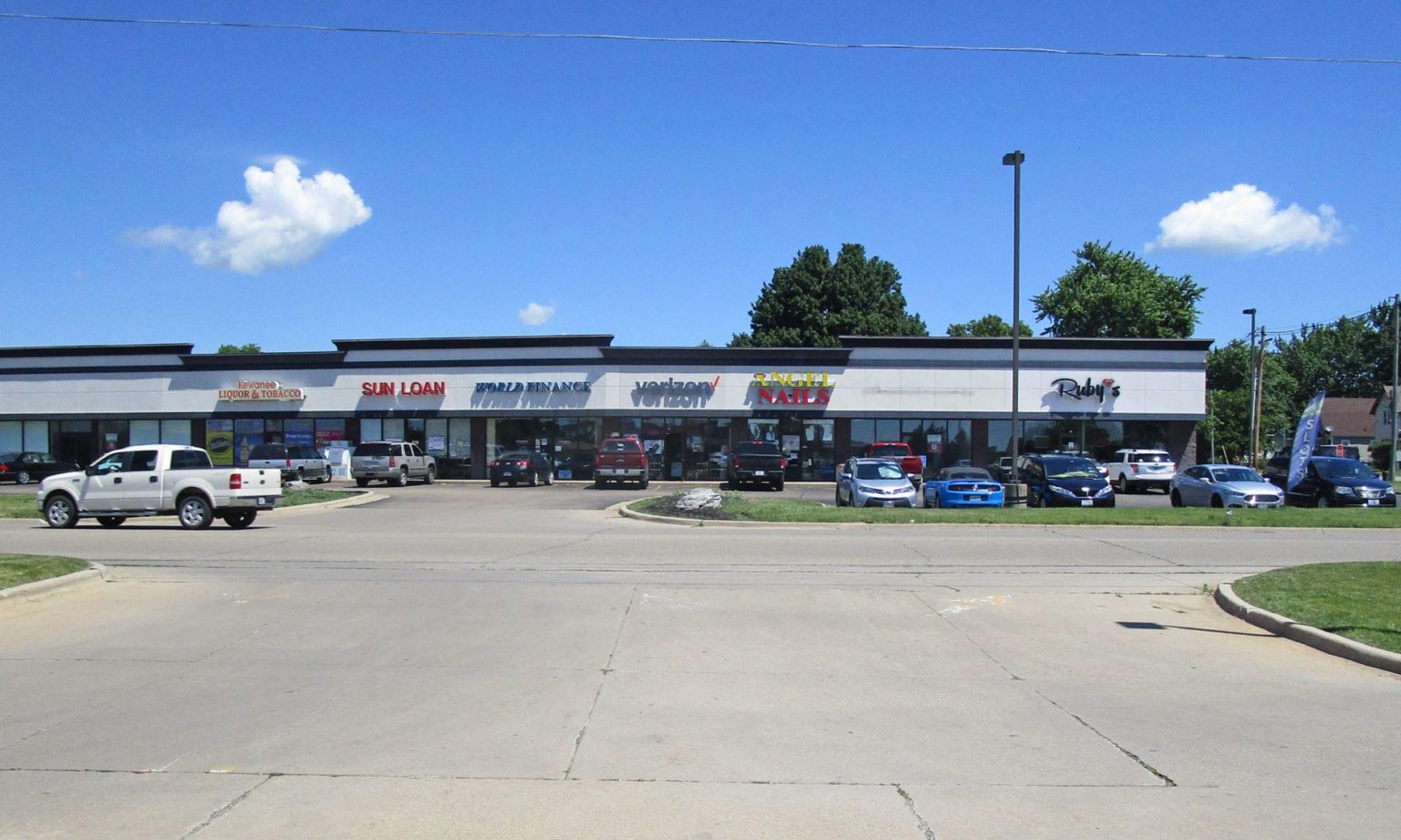 Kewanee Plaza Sandor